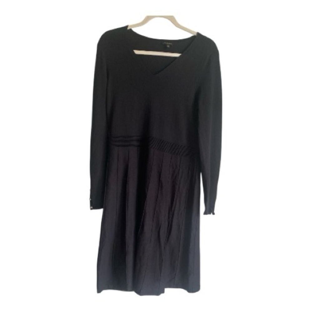 Black V-Neck Long Sleeve Women's lightweight sweater Dress